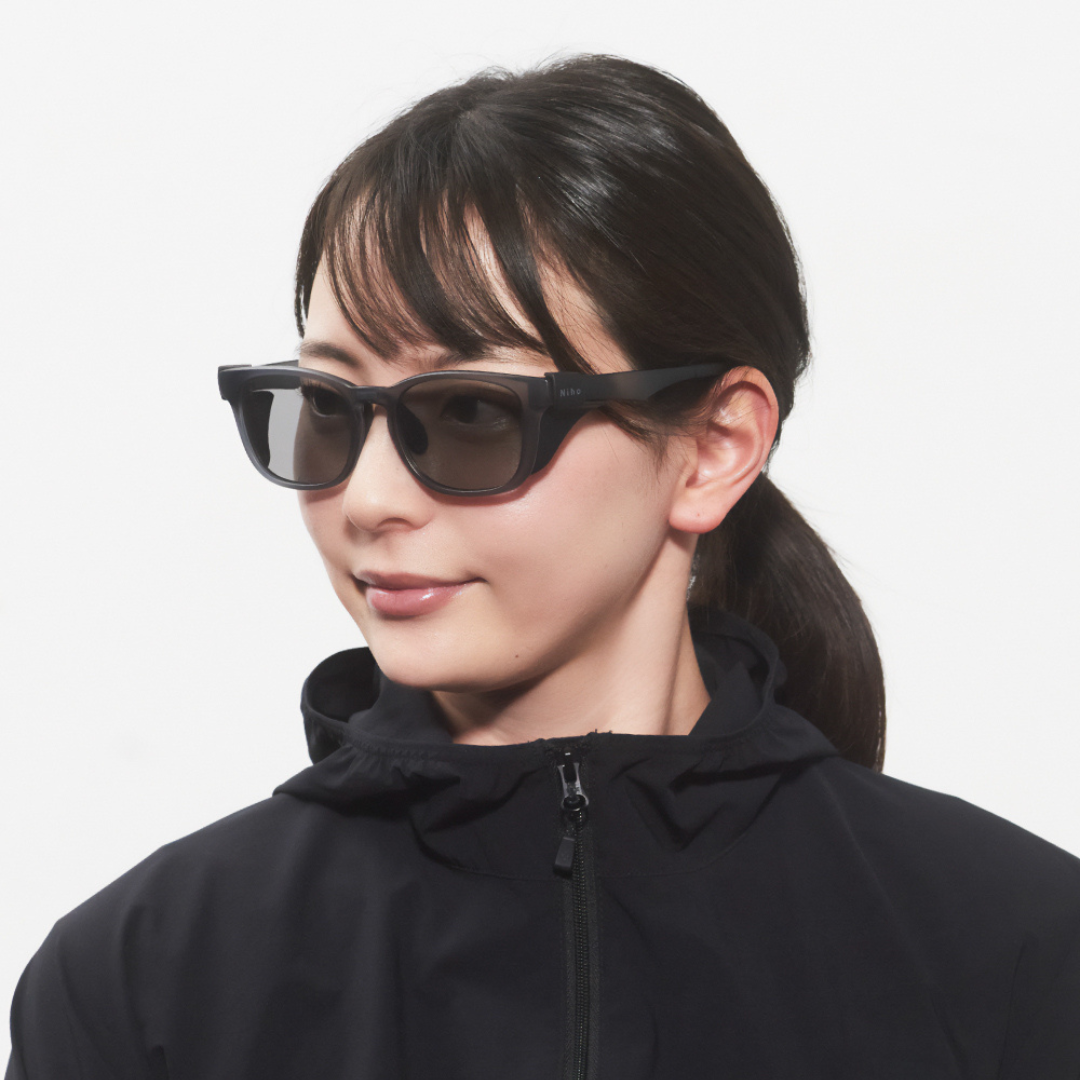 Niho NH-101 COL.2 / ウェリントン型 偏光サングラス(スモークグレーフレームxライトグレーレンズ)