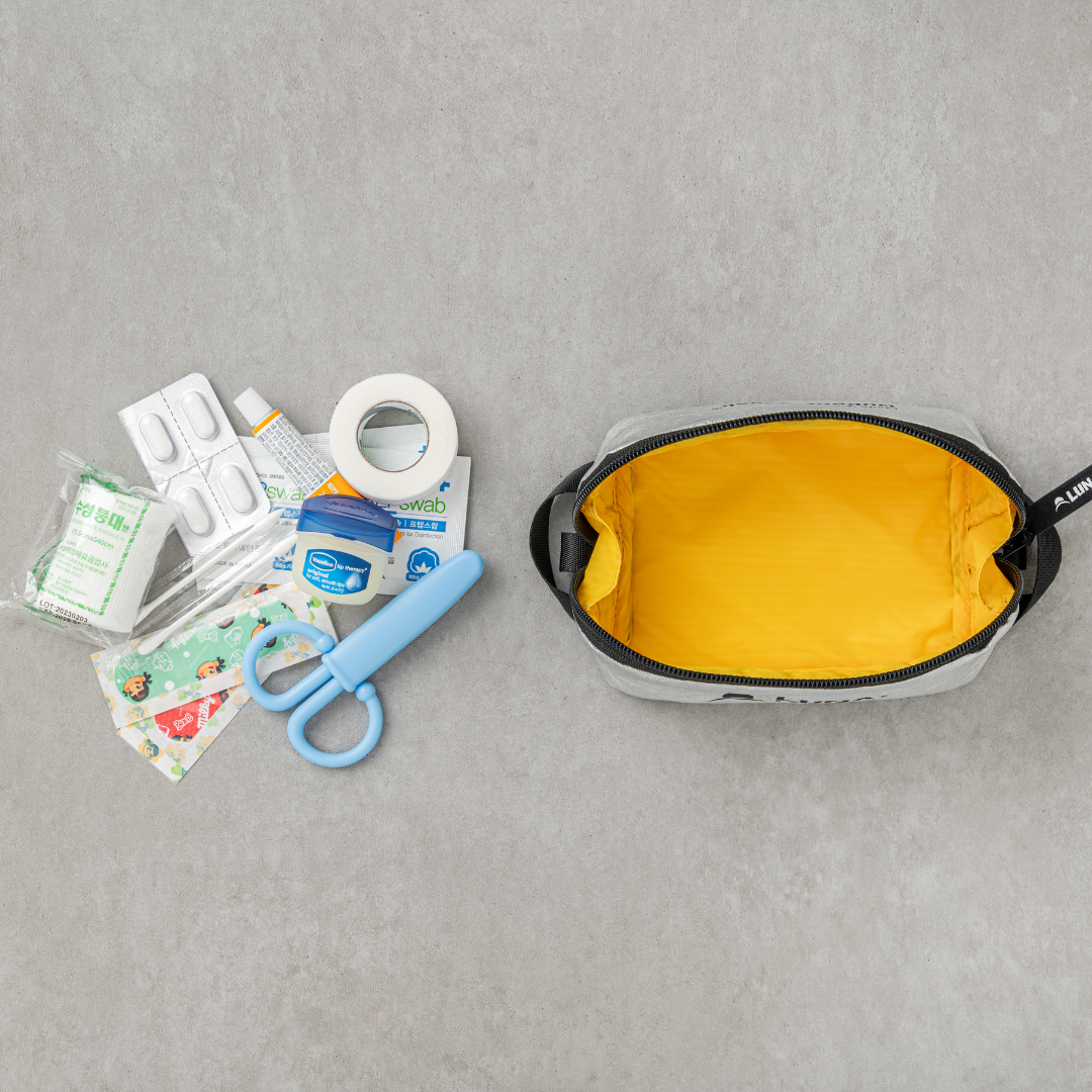 Luna Project Tyvek Zipper Pouch / ルナプロジェクト　タイベック　ジッパー　ポーチ