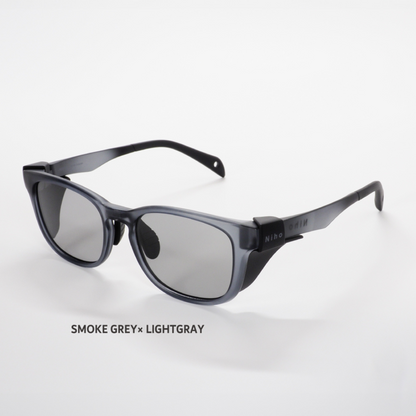 Niho NH-101 COL.2 / ウェリントン型 偏光サングラス（スモークグレーフレームxライトグレーレンズ）