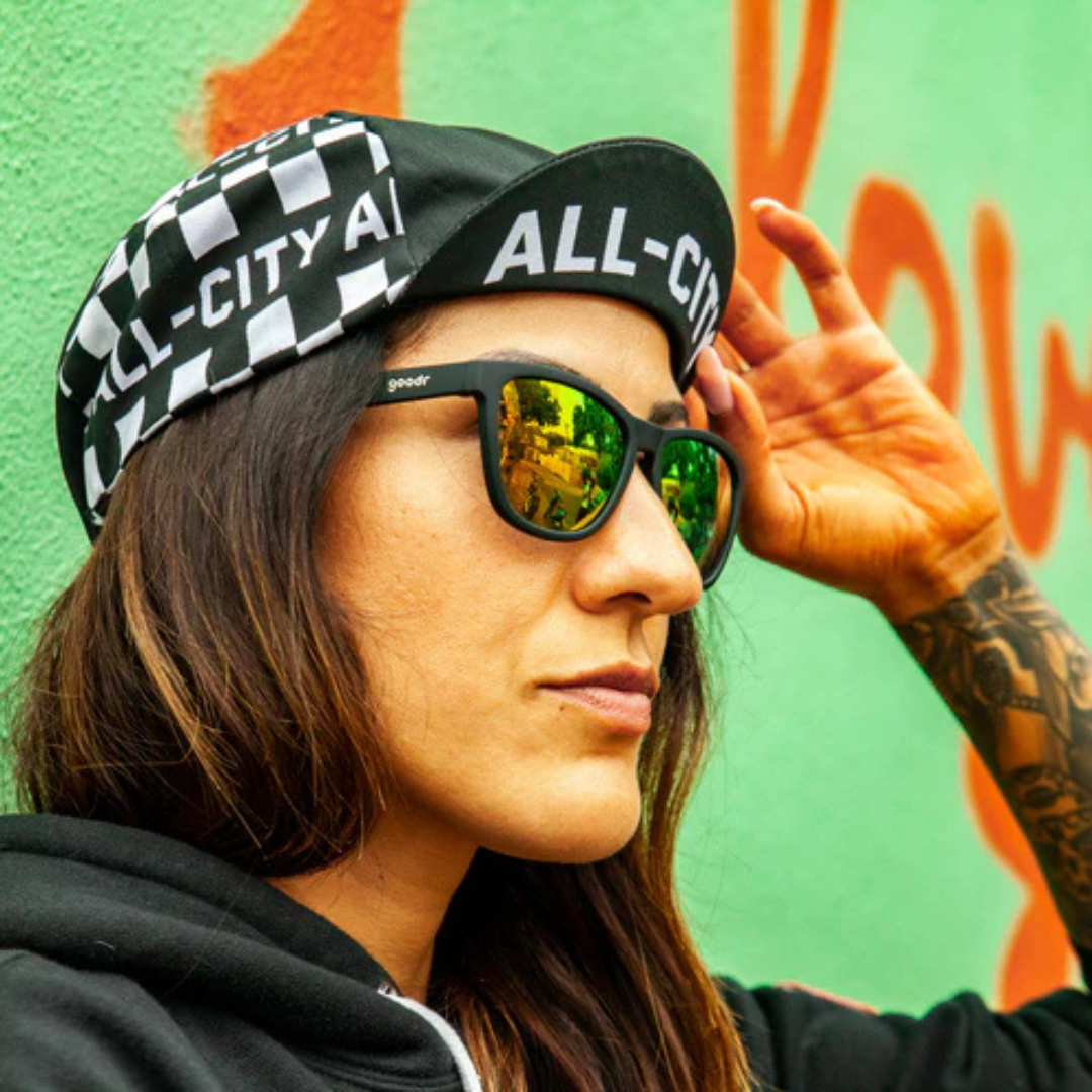 Goodr 【OG】WHISKEY SHOTS WITH SATAN / グダー　ウィスキーショット ウィズ サタン