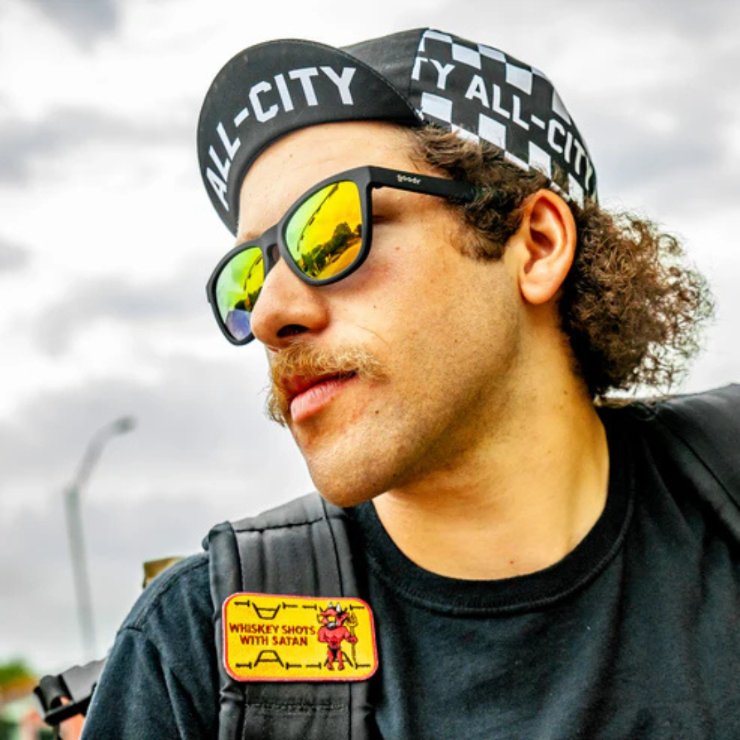 Goodr 【OG】WHISKEY SHOTS WITH SATAN / グダー　ウィスキーショット ウィズ サタン